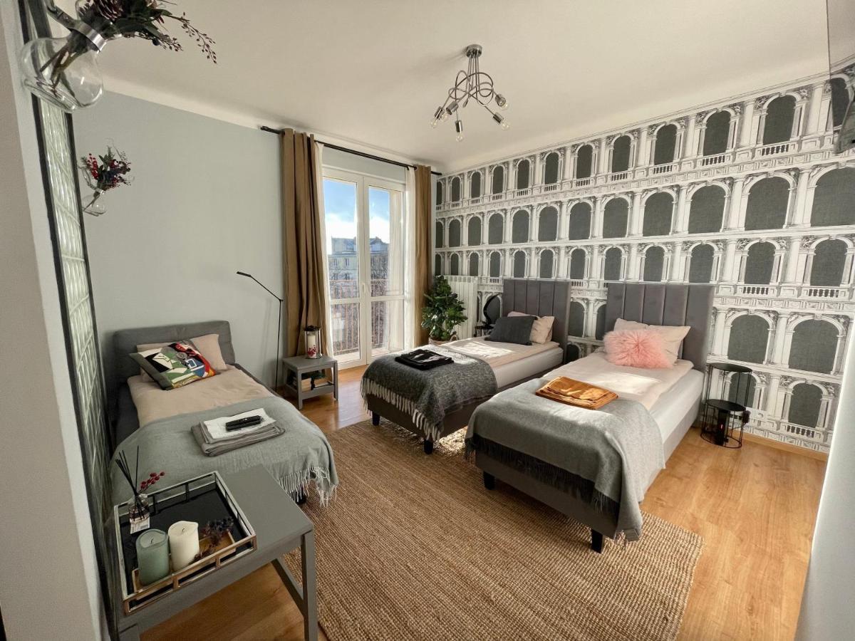 Sloneczny Apartament Koszykowy! Варшава Екстер'єр фото
